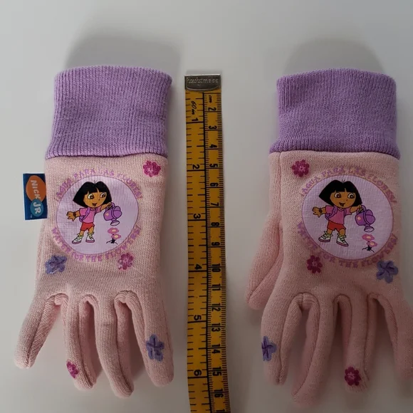 NWOT Dora the Explorer small children gardening gloves - Picture 7 of 8
